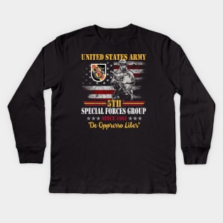 US Army 5th Special Forces Group US Solder Flag Vintage "De Oppresso Liber" US 5th SFG - Gift for Veterans Day 4th of July or Patriotic Memorial Day Kids Long Sleeve T-Shirt